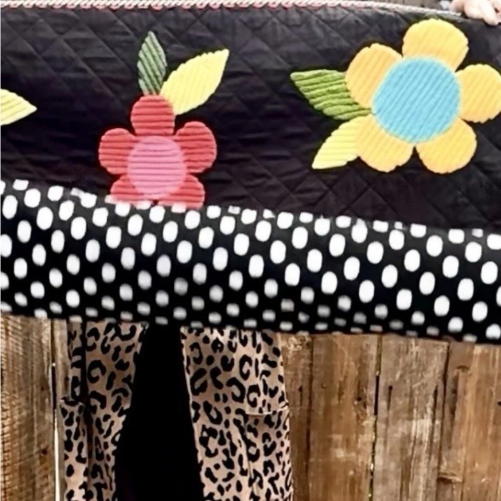 Chenille Cotton Posy Flowers Baby Quilt Black Polka Dots Cottage Core Home Decor - Picture 3 of 3
